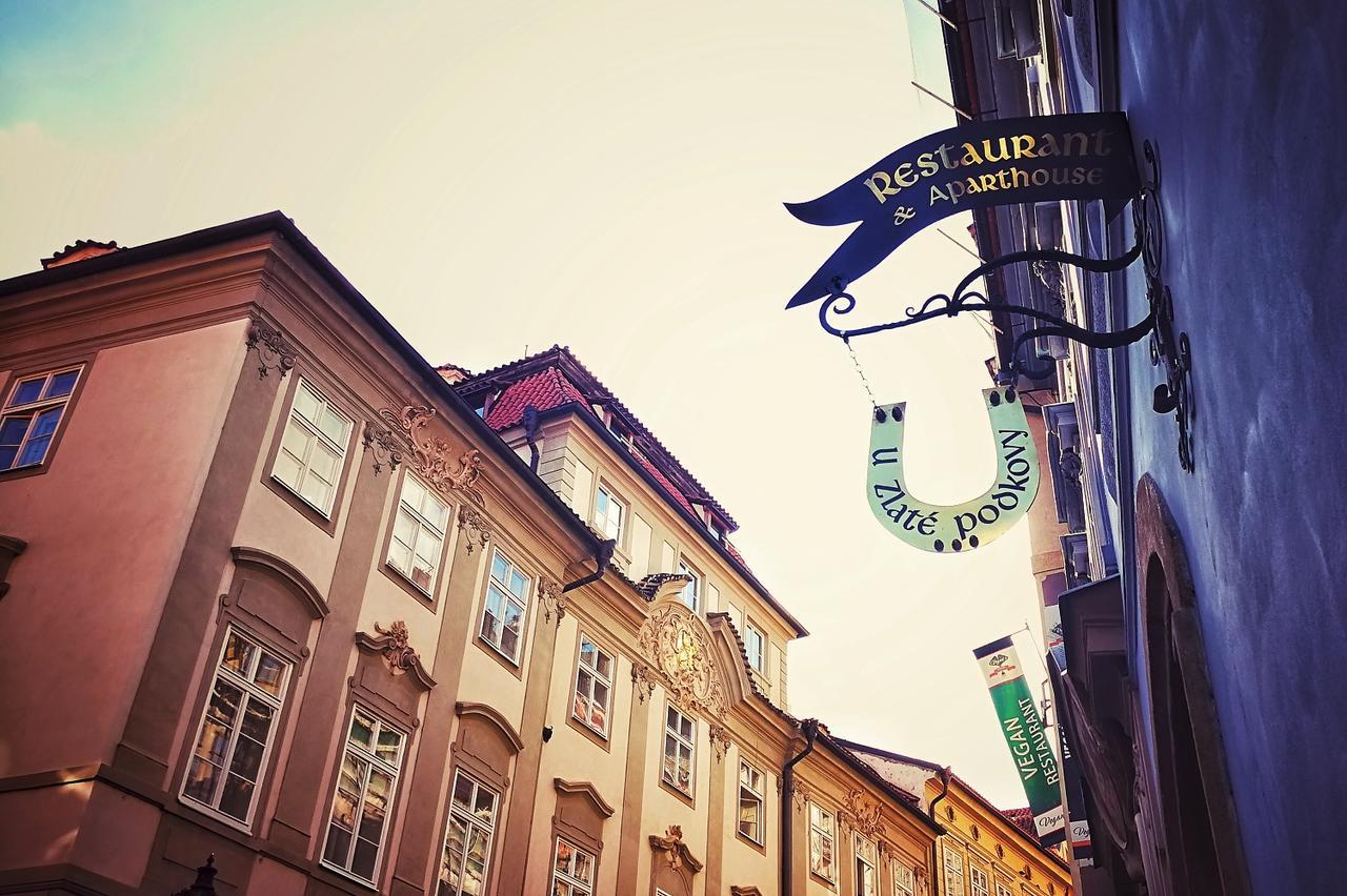 U Zlate Podkovy - At The Golden Horseshoe Praga Exterior foto